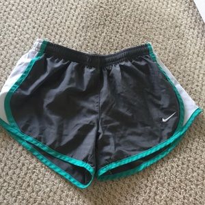 Nike Tempo Shorts size kids small